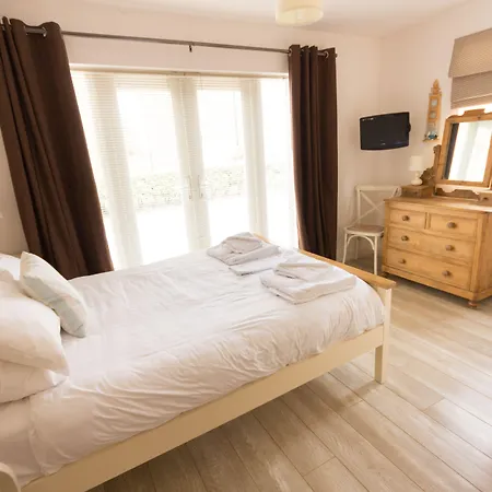 The Bay Village Ośrodek wypoczynkowy 4*