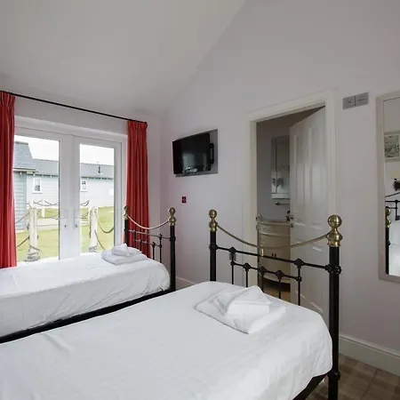 The Bay Village 4* Filey