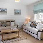 Resort The Bay Village By Away