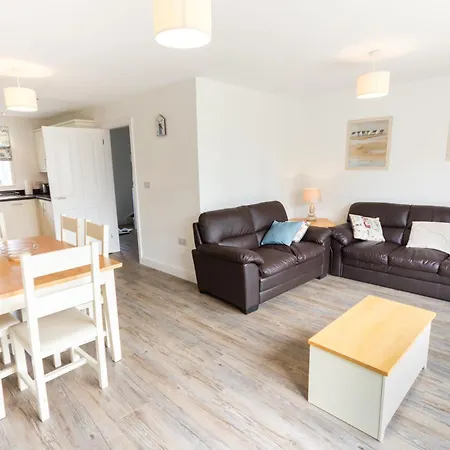 The Bay Village By Away 4* Filey