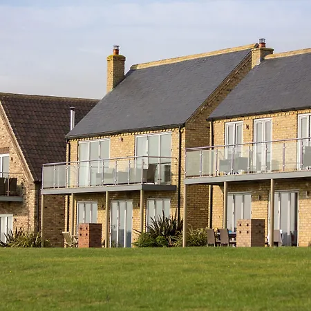 The Bay Village 4* Filey