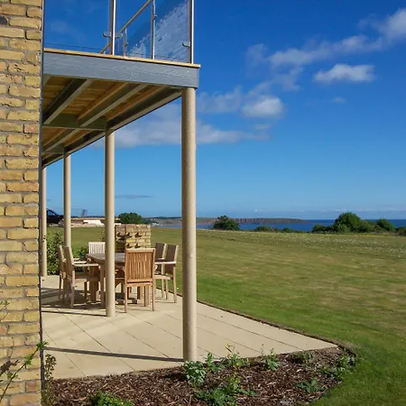 The Bay Village By Away 4*