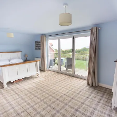 The Bay 4* Filey