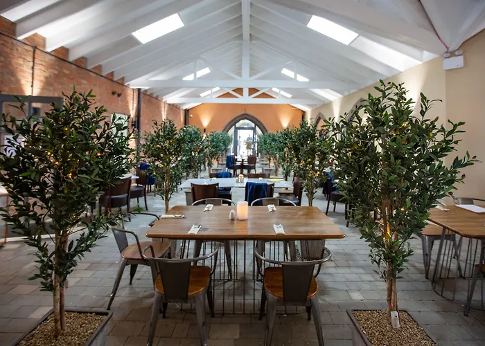 The Bay Village By Away 4*