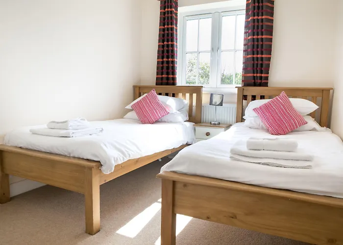 The Bay Village By Away 4*