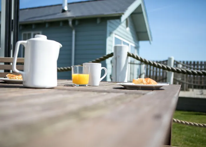 The Bay Village By Away 4*