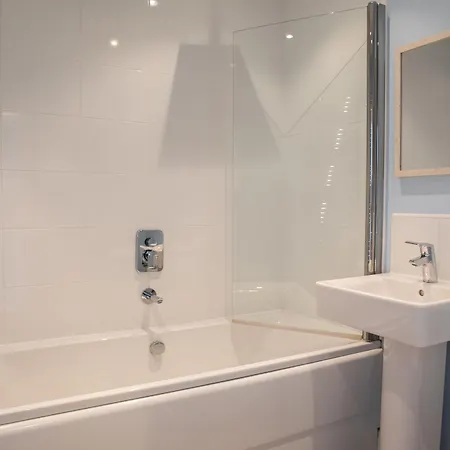 Resort The Bay Village